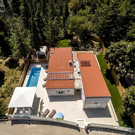 Villa Bila Split